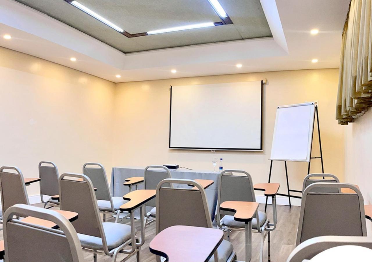 Hotel Adrianopolis All Suites Manaus Exterior photo